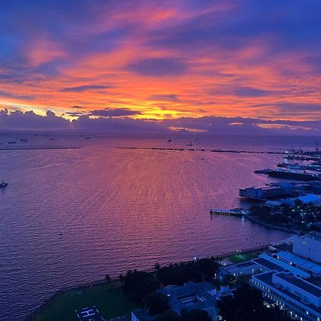 Sunset House Roxas Bay Appartement Manilla Buitenkant foto