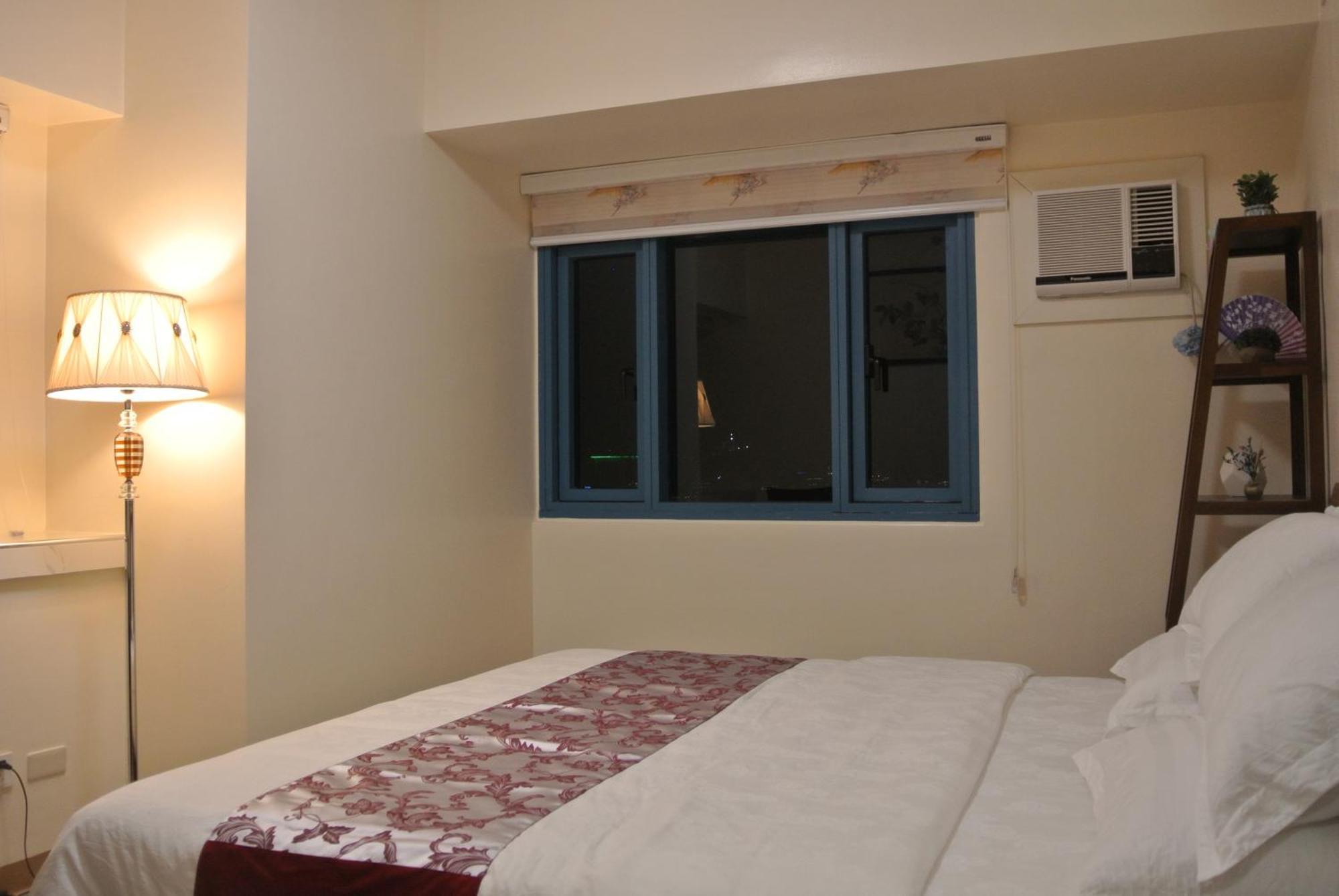 Sunset House Roxas Bay Appartement Manilla Buitenkant foto