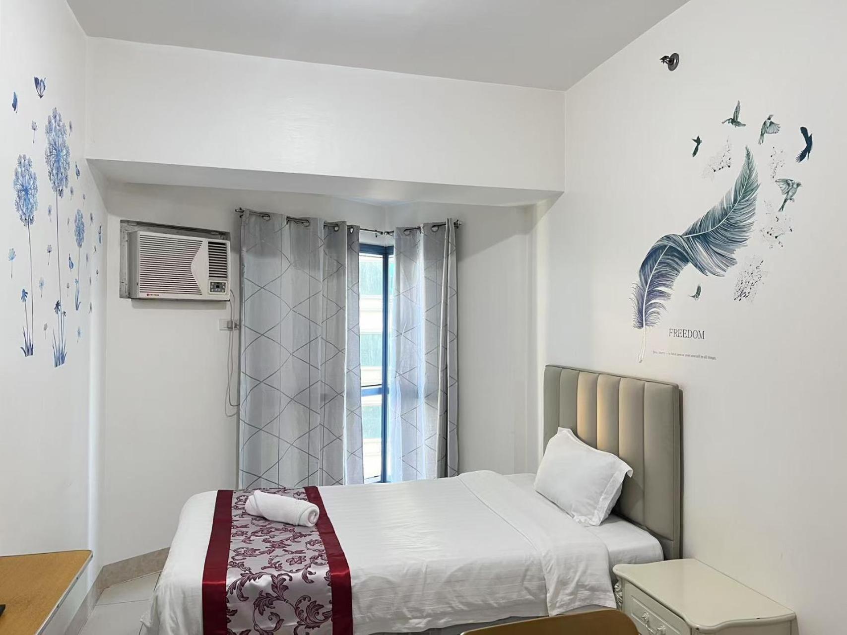 Sunset House Roxas Bay Appartement Manilla Buitenkant foto